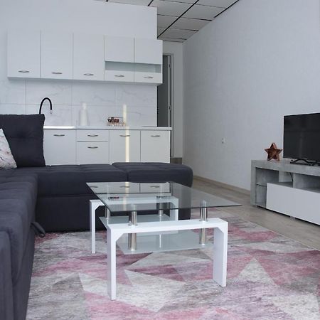 Apartmani Golub Livno Exteriör bild