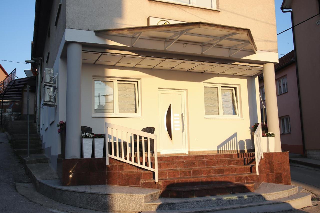Apartmani Golub Livno Exteriör bild